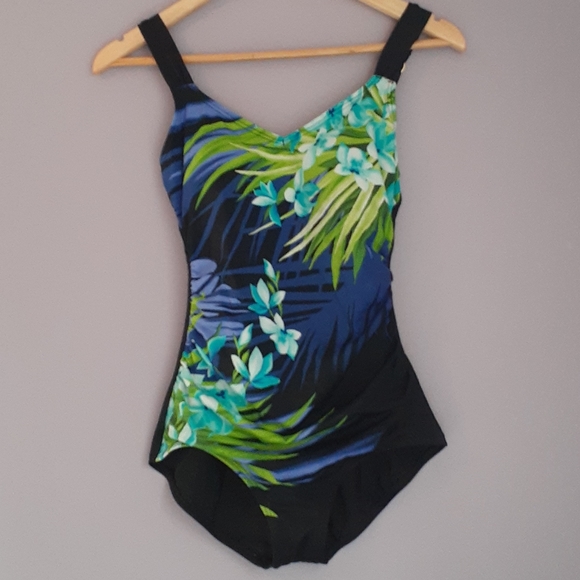 Floral Ruched One Piece Swimsuit - Picture 2 of 9